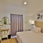 Ana Margarida Hotel 2*