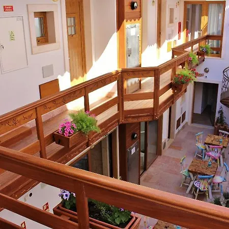 Ana Margarida Hotel